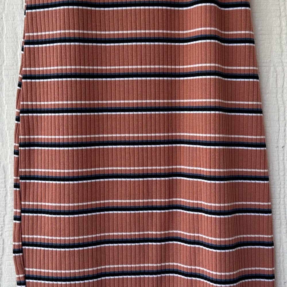 Striped Ribbed Midi Dress - Picture 10 of 11